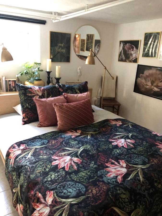 Suite Apartment With Garden And All Amenities Malmo Ngoại thất bức ảnh